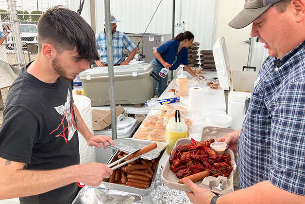 2025 Crawfish Web 74